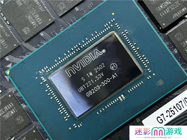 炫酷来袭，耕升 GeForce RTX 5070 Ti 炫光·超 OC带来超高性能